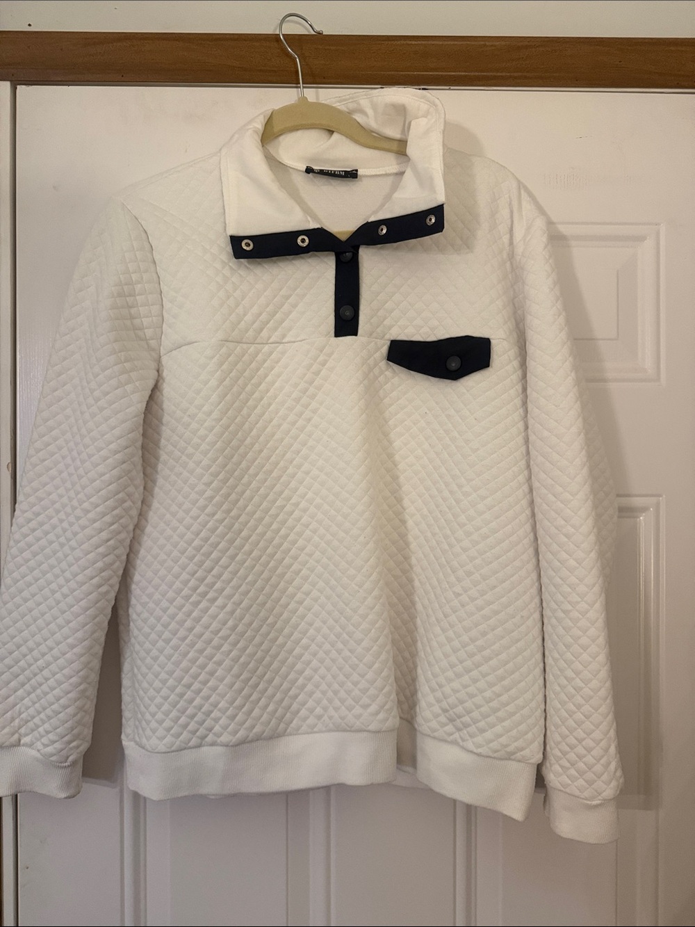 Quilted White Pullover Sweater with Navy Trim